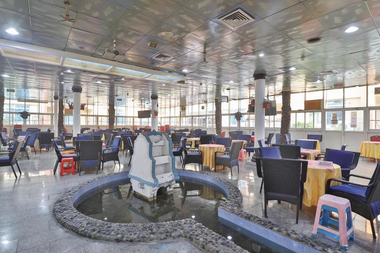 Oyo 366 Waves Hotel อัจมาน ภายนอก รูปภาพ