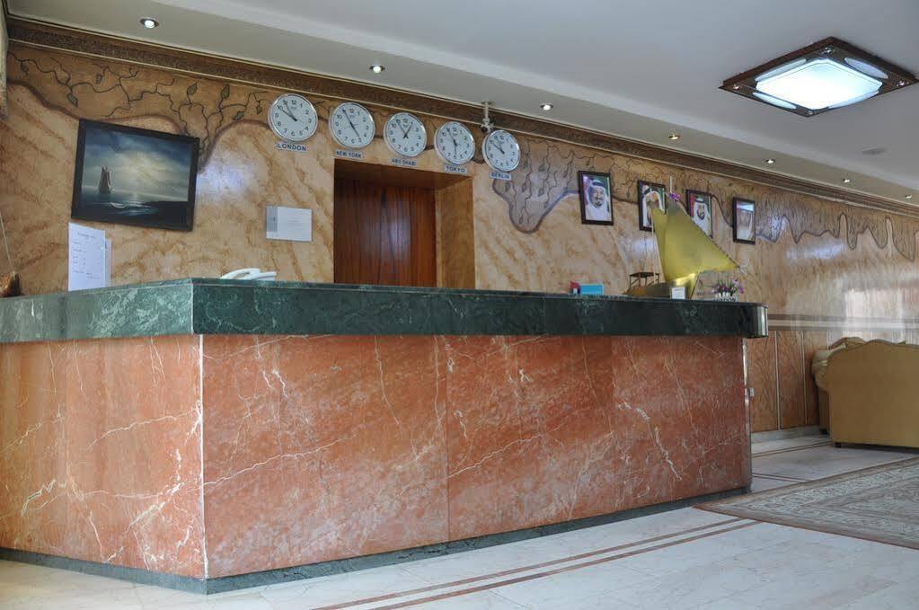 Oyo 366 Waves Hotel อัจมาน ภายนอก รูปภาพ