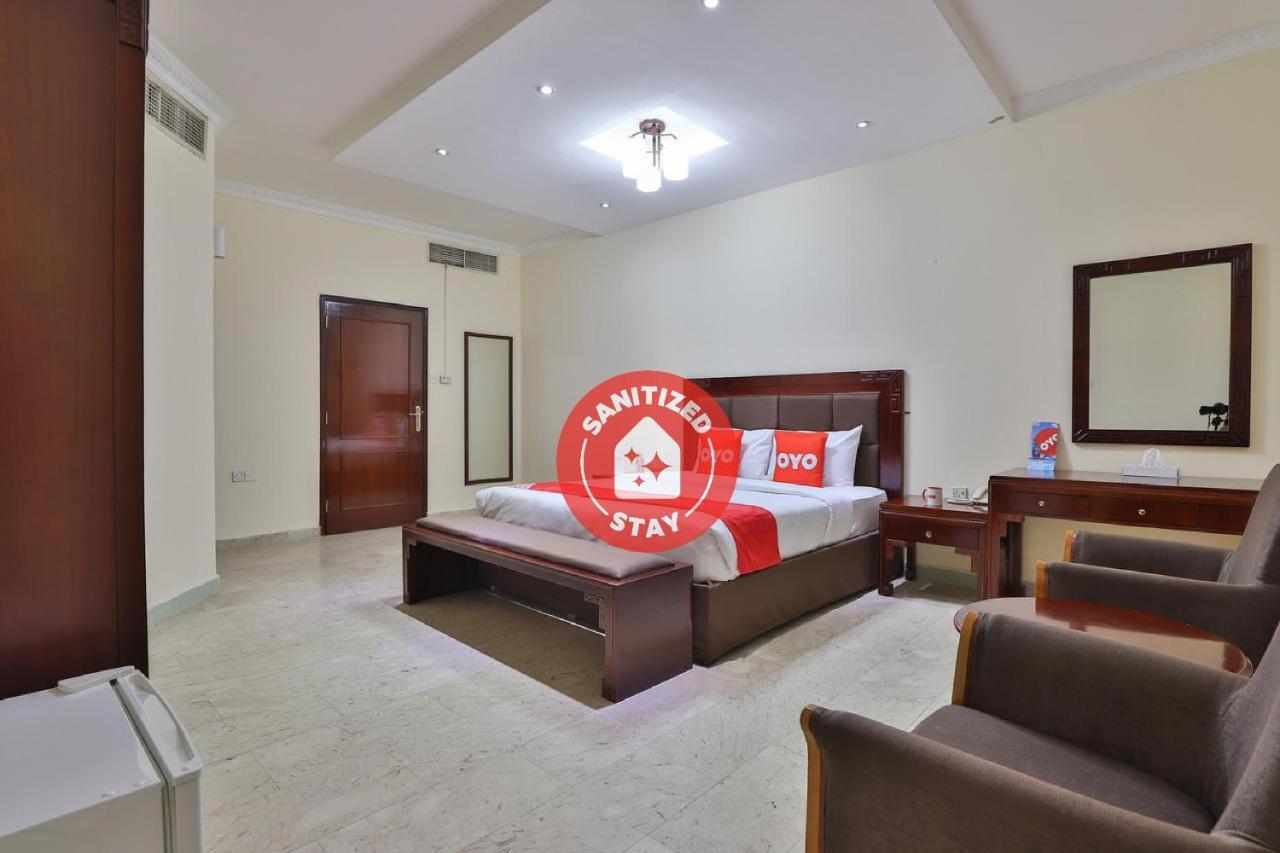 Oyo 366 Waves Hotel อัจมาน ภายนอก รูปภาพ